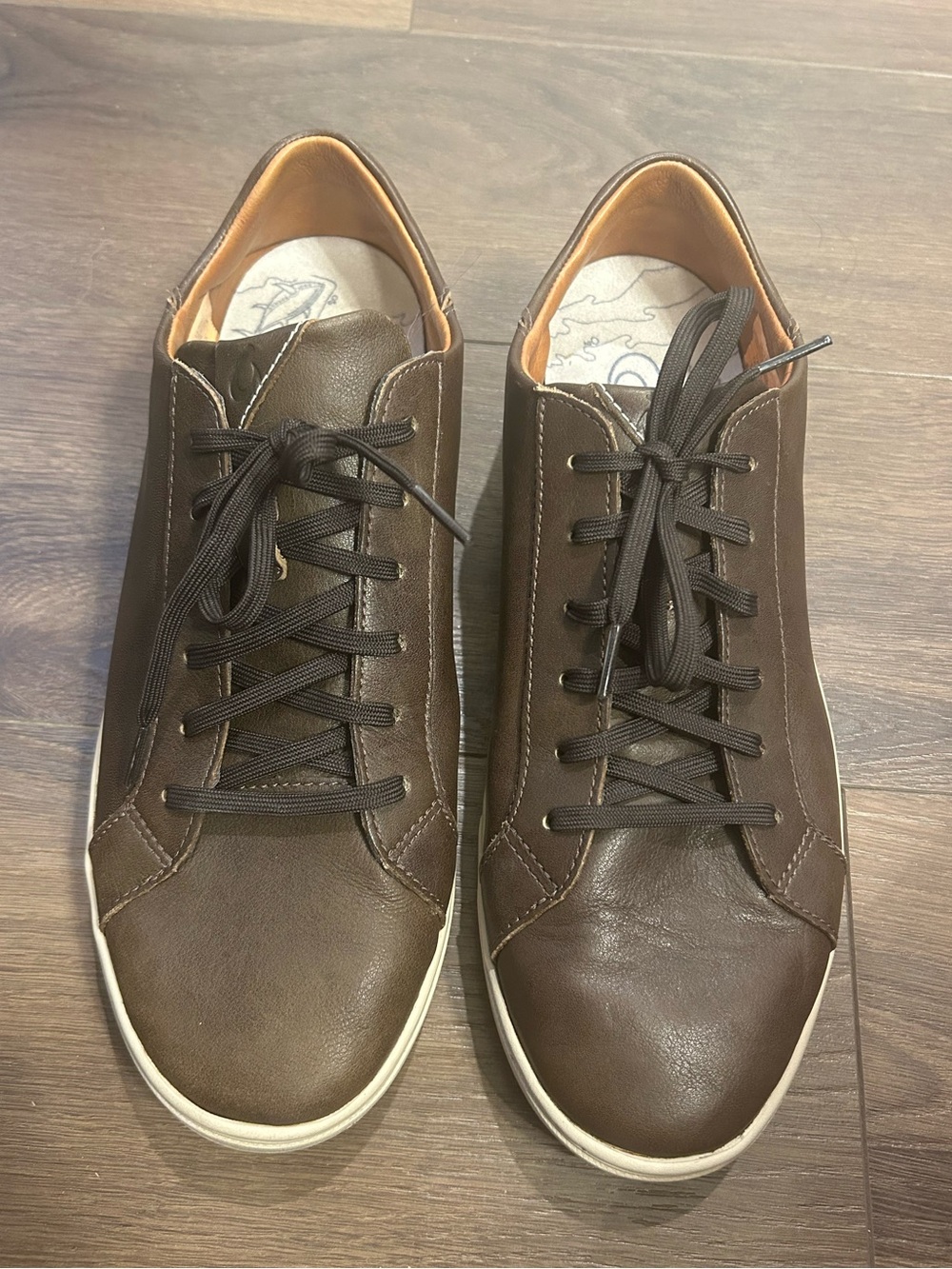 Olukai Kahu Pahaha leather sneakers Men’s size 10 brown uppers tan soles